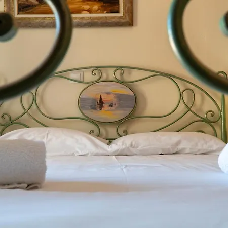 Captain Spiros Paxoi 3* Gáios