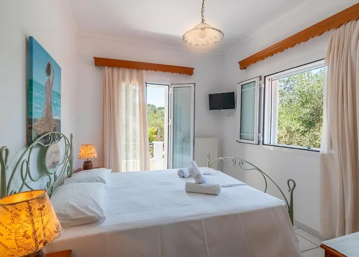 Captain Spiros Paxoi 3* Gaios